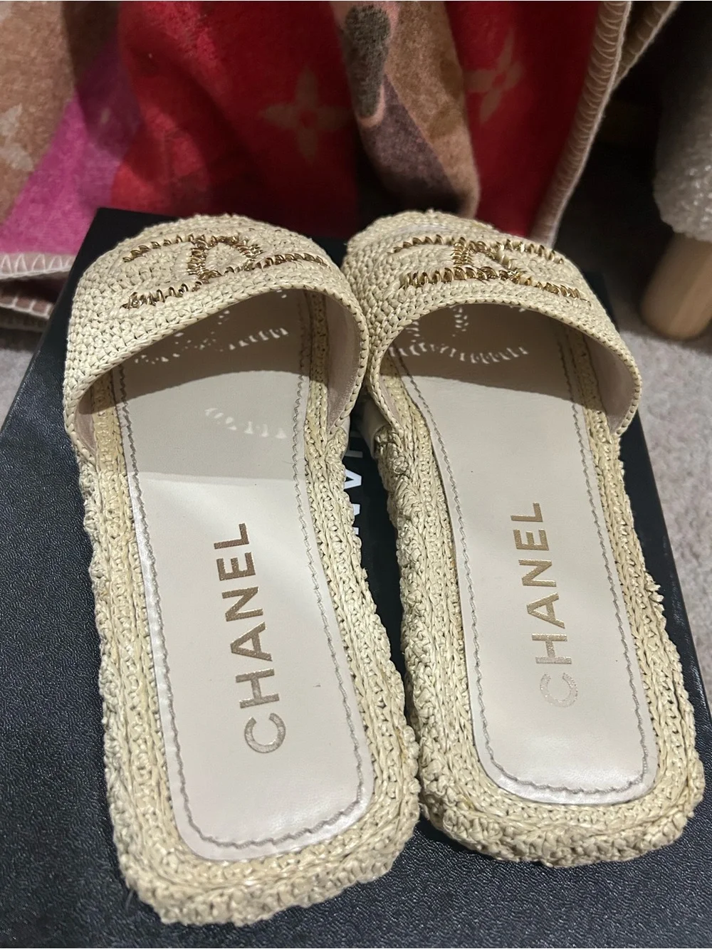 CHANEL raffia cc great